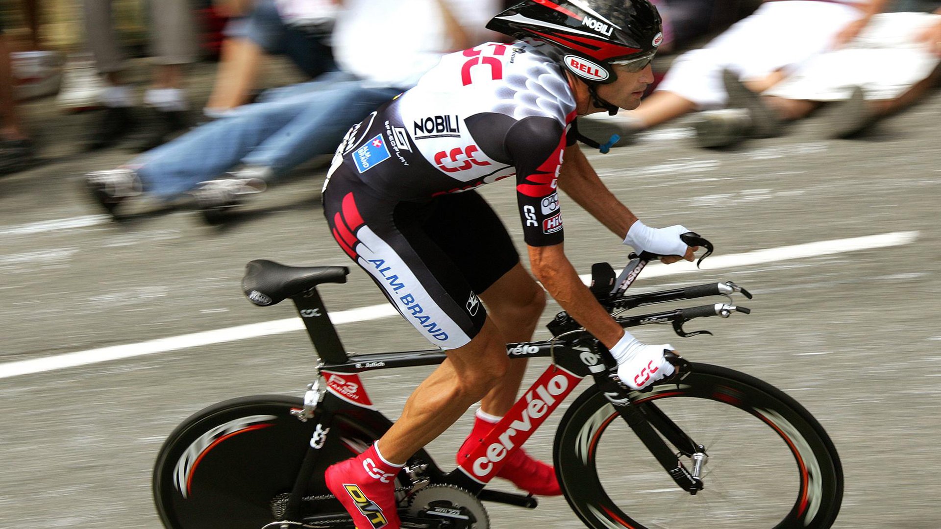 伤病升级!湖人里夫斯!腹股沟拉伤,湖人队里夫斯